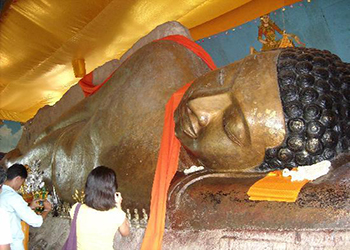 Reclining buddha at Phnom Kulen